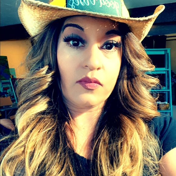 GoodVibes hat - Picture 2 of 4